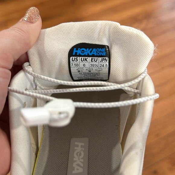 Women’s Hoka Transport Lifestyle shoes. Size 7.5 B - Picture 5 of 10